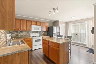 3138 Waterwheel Pl, Saint Charles, MO 63301 - Photo 9