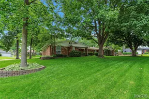 1010 Dovergate Dr, Kirkwood, MO 63122 - Photo 5