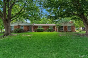 1010 Dovergate Dr, Kirkwood, MO 63122 - Photo 1