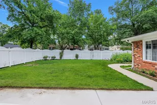 1010 Dovergate Dr, Kirkwood, MO 63122 - Photo 61