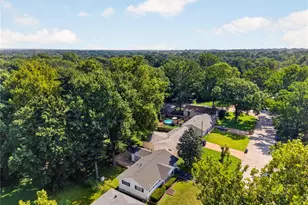 8341 Buddie Dr, Hazelwood, MO 63042 - Photo 53