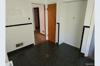 5806 Woodland Avenue, Saint Louis, MO 63120 - Photo 17