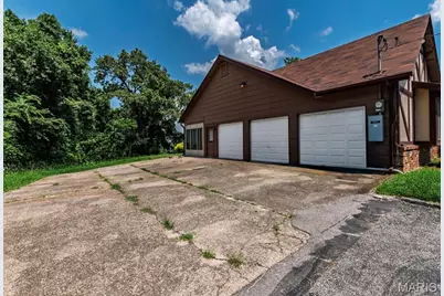 1191 Indian Bluff Lane, Saint Louis, MO 63138 - Photo 11