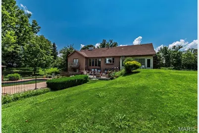 1191 Indian Bluff Lane, Saint Louis, MO 63138 - Photo 7
