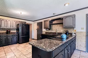 1191 Indian Bluff Ln, Saint Louis, MO 63138 - Photo 17