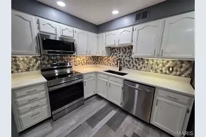 1902 Meadowtree Lane #2, Kirkwood, MO 63122 - Photo 19