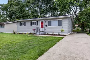277 Dashwood Dr, Ferguson, MO 63135 - Photo 3