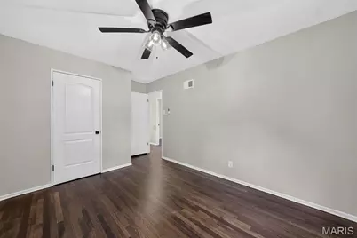 277 Dashwood Drive, Ferguson, MO 63135 - Photo 21