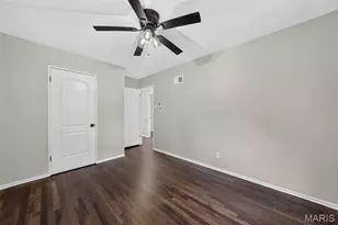 277 Dashwood Dr, Ferguson, MO 63135 - Photo 21