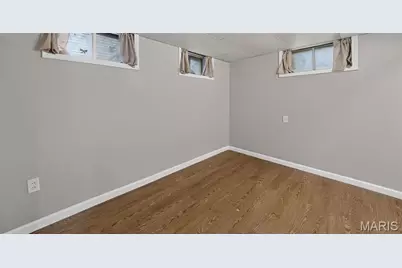 277 Dashwood Drive, Ferguson, MO 63135 - Photo 29