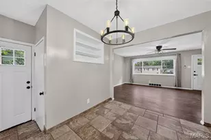 277 Dashwood Dr, Ferguson, MO 63135 - Photo 15