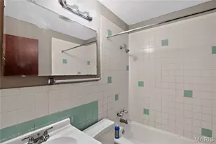 1441 Oliveto Ln, Hazelwood, MO 63042 - Photo 21