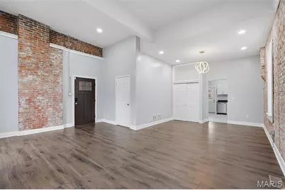 8321 Minnesota Avenue, Saint Louis, MO 63111 - Photo 3