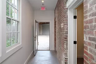 1915 S 12th St, Saint Louis, MO 63104 - Photo 37