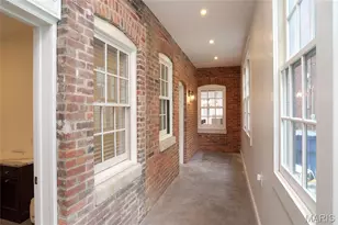 1915 S 12th St, Saint Louis, MO 63104 - Photo 29