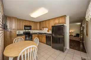 505 Hillbrook Dr, Ballwin, MO 63011 - Photo 11