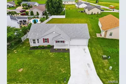 104 Briarwood Drive, Moscow Mills, MO 63362 - Photo 5