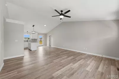 104 Briarwood Drive, Moscow Mills, MO 63362 - Photo 5