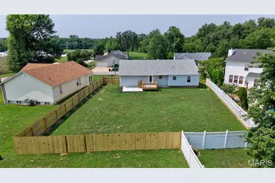 104 Briarwood Drive, Moscow Mills, MO 63362 - Photo 3