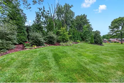 12312 Borcherding Lane, Des Peres, MO 63131 - Photo 7