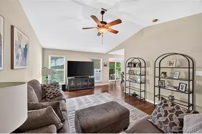 30 Hunting Manor Drive, Saint Charles, MO 63303 - Photo 7