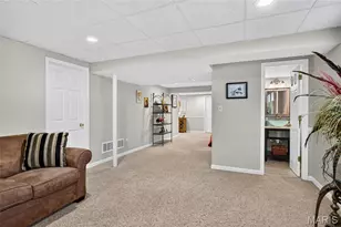 30 Hunting Manor Dr, Saint Charles, MO 63303 - Photo 25
