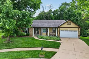 145 Rhinegarten Dr, Florissant, MO 63031 - Photo 51