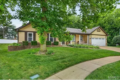 145 Rhinegarten Drive, Florissant, MO 63031 - Photo 3