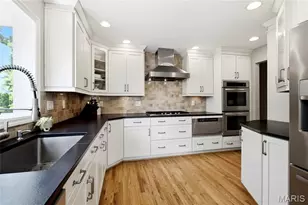 1858 Oxborough Ct, Chesterfield, MO 63017 - Photo 11