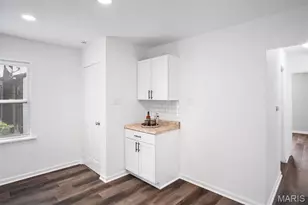 735 Dammert Ave, Bella Villa, MO 63125 - Photo 11