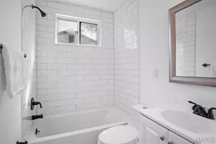 735 Dammert Ave, Bella Villa, MO 63125 - Photo 9