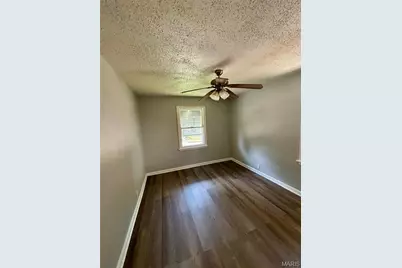 6035 Margaretta Avenue, Pine Lawn, MO 63120 - Photo 5