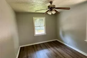 6035 Margaretta Ave, Pine Lawn, MO 63120 - Photo 5