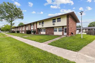 7473 Hazelcrest Dr, Hazelwood, MO 63042 - Photo 27