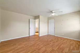 7473 Hazelcrest Dr, Hazelwood, MO 63042 - Photo 19