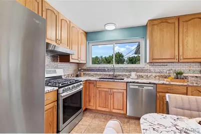 11872 Doverhill Court, Sunset Hills, MO 63128 - Photo 17