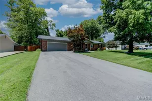 18 Twin Oaks Dr, Saint Charles, MO 63303 - Photo 43