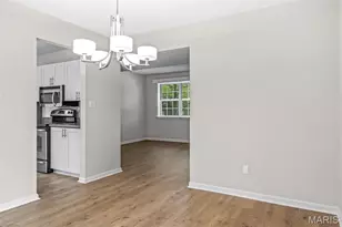 8929 Cardinal Terrace, Saint Louis, MO 63144 - Photo 7