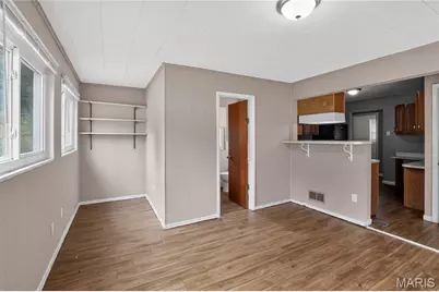 1027 Renshaw Drive, Ferguson, MO 63135 - Photo 15