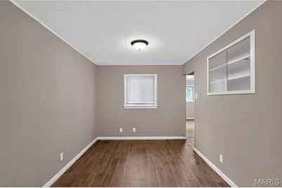 1027 Renshaw Drive, Ferguson, MO 63135 - Photo 5