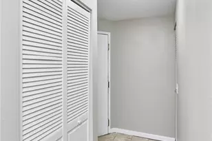 5500 Pershing Ave, Saint Louis, MO 63112 - Photo 5