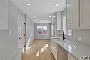 6902 Ira Ave, Saint Louis, MO 63121 - Photo 13