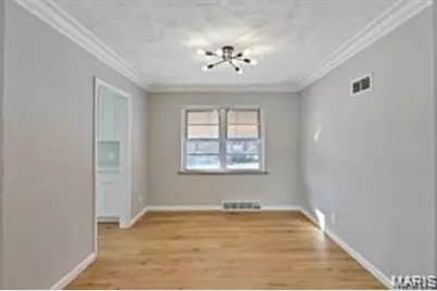 6902 Ira Avenue, Saint Louis, MO 63121 - Photo 11