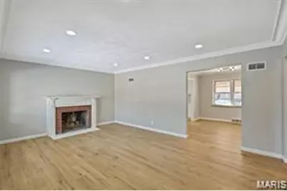 6902 Ira Avenue, Saint Louis, MO 63121 - Photo 5