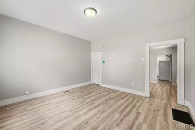 922 Dammert Avenue, Saint Louis, MO 63125 - Photo 9