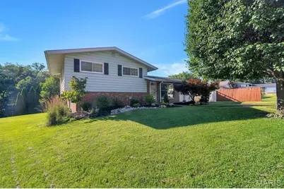 9968 Doerste Court, Saint Louis, MO 63123 - Photo 1