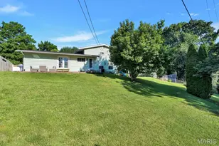 9968 Doerste Ct, Saint Louis, MO 63123 - Photo 5