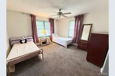 7012 N Hanley Road, Hazelwood, MO 63042 - Photo 11