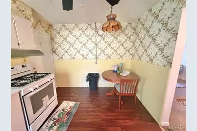 7012 N Hanley Road, Hazelwood, MO 63042 - Photo 5