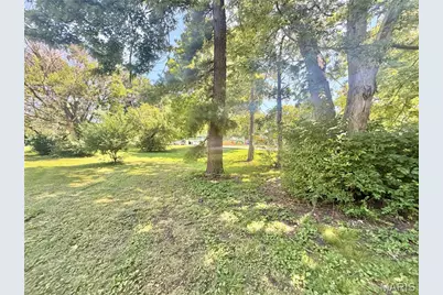 7012 N Hanley Road, Hazelwood, MO 63042 - Photo 17